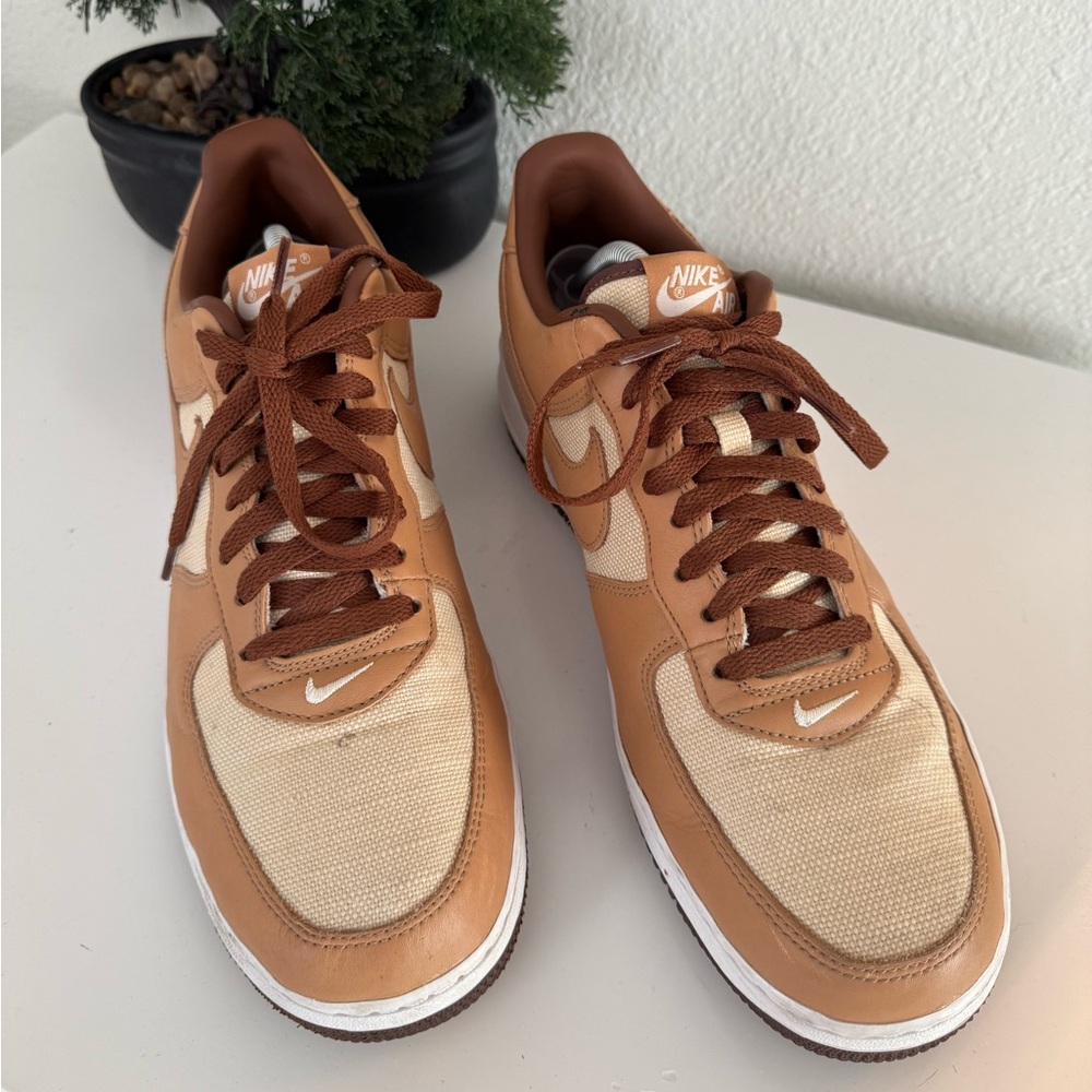 Nike Men's Brown and Cream Sneakers - Picture 4 of 6